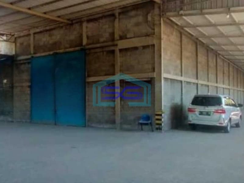 Dijual Gudang Siap Pakai Raya Kletek, Sidoarjo Luas Bangunan  1718 m²