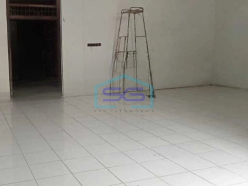 Dijual Ruko 3 Lantai Luas Bangunan  706 m² Lokasi di Indramayu