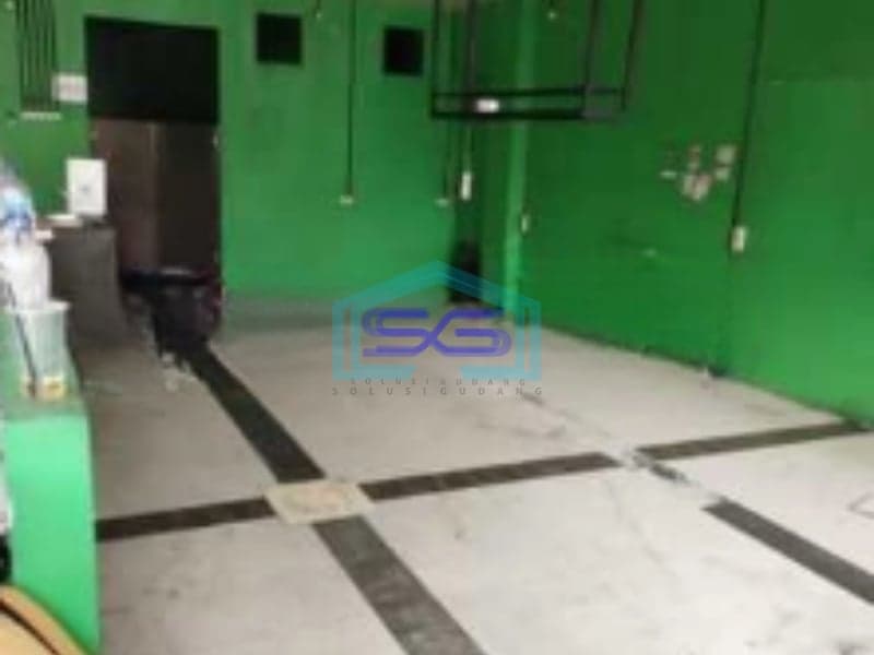 Dijual Gedung Ruang Usaha Siap Huni Bebas Banjir Luas Bangunan 641m2 di Jakarta Barat