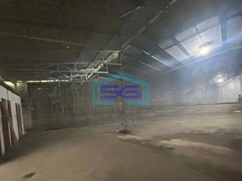 Disewakan Gudang Kavling DPR Cipondoh Tangerang Luas Tanah 1600 m²