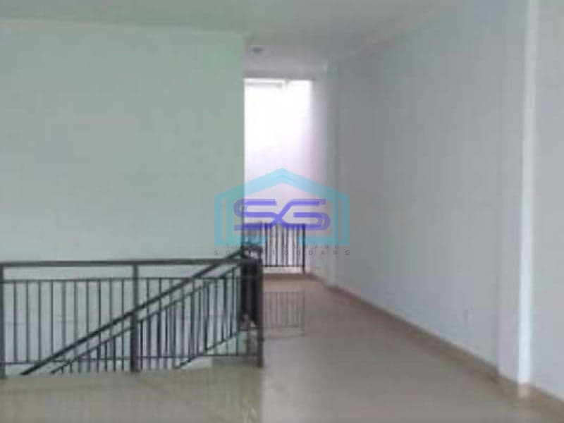 Dijual Ruko 3 Lantai Hadap Jalan Raya Villa Melati Mas Serpong Tangerang Selatan Luas Bangunan  240 m²