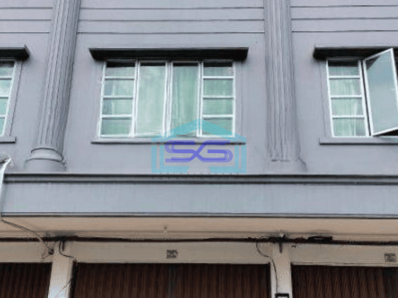 Dijual Ruko Luas Tanah 105 m² Lokasi Strategis di Jalan Raya Sebrang Pasar Tambora Jakarta Barat