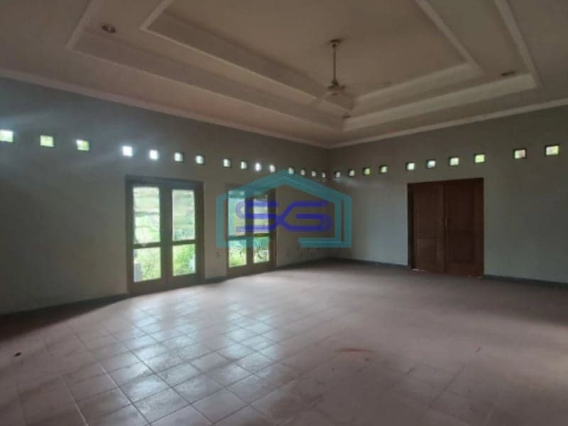 Dijual Ruang Usaha Strategis Dekat Klodran Solo LB 1050m2 Cocok Untuk Kantor
