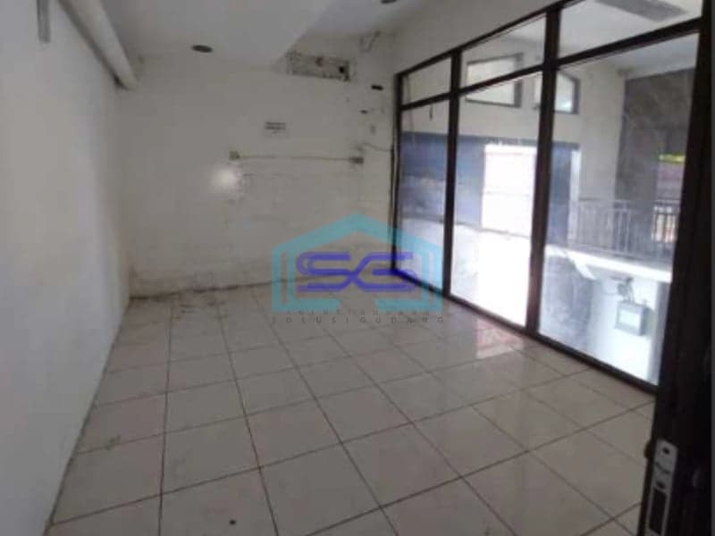Disewakan Gudang Ada Kantor Luas Bangunan 462 m² Lokasi di Surabaya