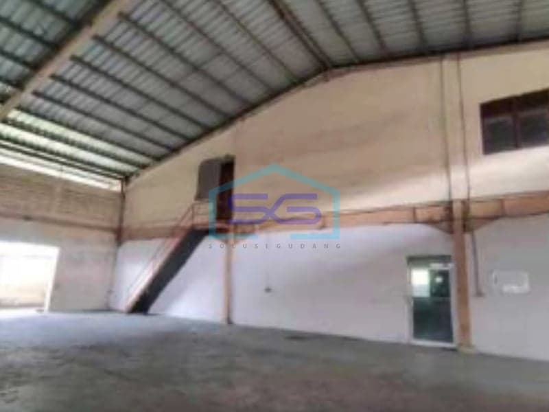 Warehouse for Rent with Office 2350 sqm Building Area Flood-Free in Cikupa Tangerang