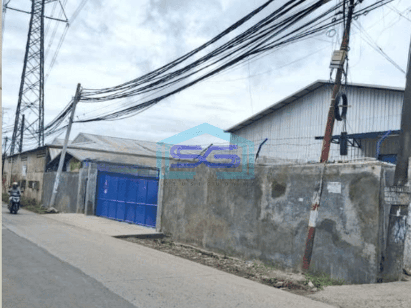 Diseewakan Gudang Di Kavling Dpr Cipondoh, Tangerang Luas Tanah 1600m2