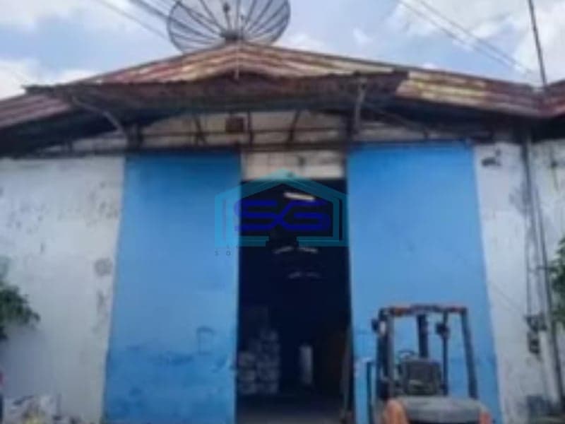 Dijual Gudang Luas Tanah 594m2 di Margomulyo Permai Surabaya