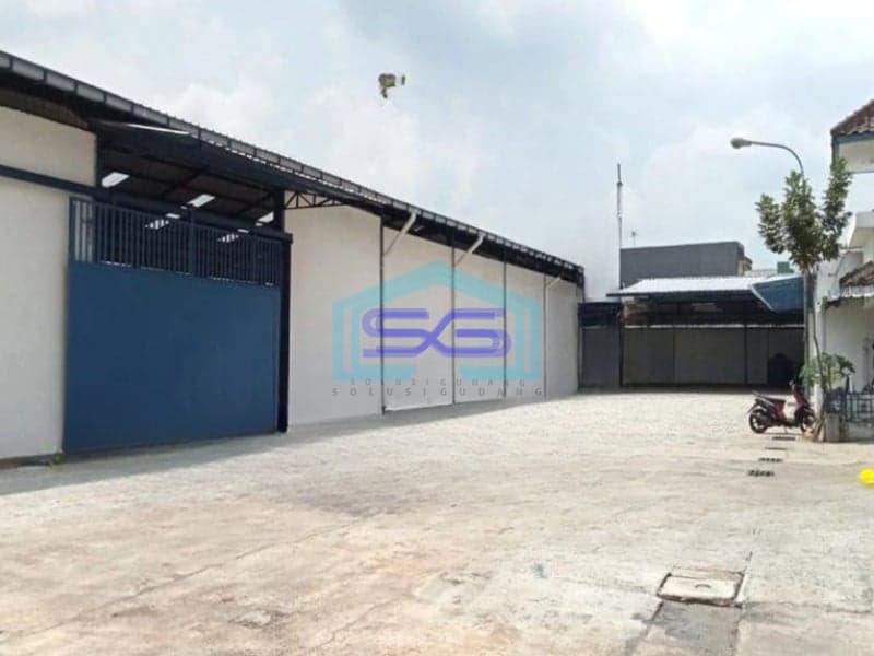 Disewakan Gudang Exclusive 3000m2 Lengkap Kantor Parkir luas Lokasi Jl Raya Narogong Bekasi