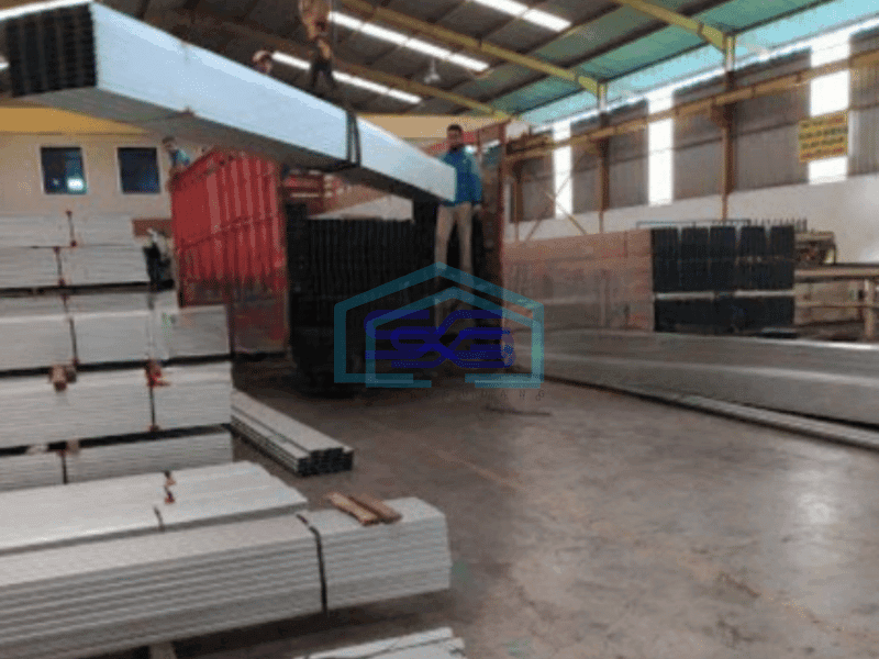 Dijual Pabrik Akses Container 40 Feet di Menganti Gresik Luas Bangunan  9066 m²
