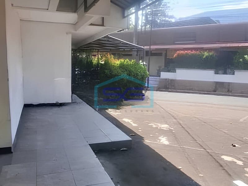 Disewakan Ruang Usaha Ex Cafe di Bandung Jawa Barat Luas Bangunan 400 m²