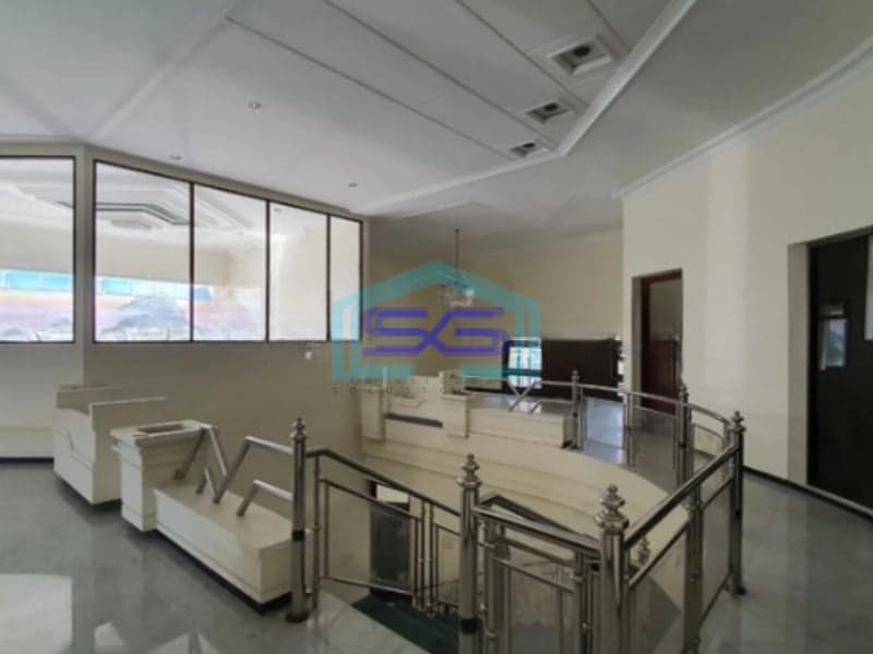 Dijual Ruang Usaha di Pinggir Jalan Raya Jemursari Surabaya LT 700m2