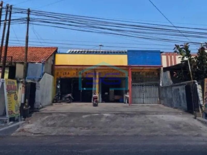For Sale: Roadside Shophouse Tembalang, Semarang Central Java Land Area 300 m²