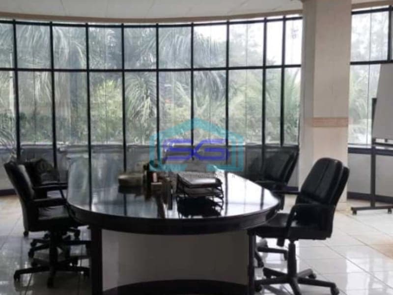 Dijual Kantor Luas Tanah 660 m² Lokasi di Jakarta Barat