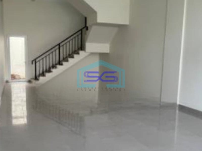 Disewakan Ruko 3 Lantai Bebas Banjir Luas Bangunan 208 m² di Bandung