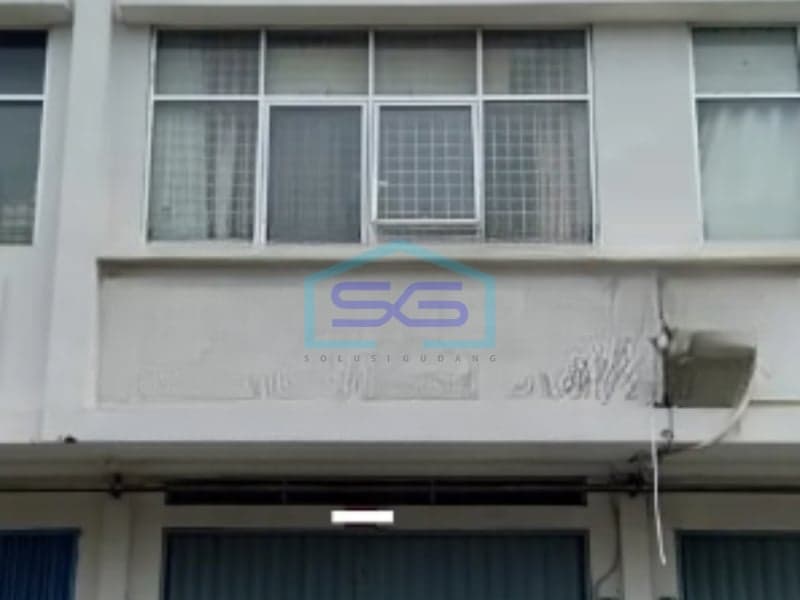 Ready-to-Use Shop House for Sale in Pasar Bersih Cengkareng, Building Area 96 sqm