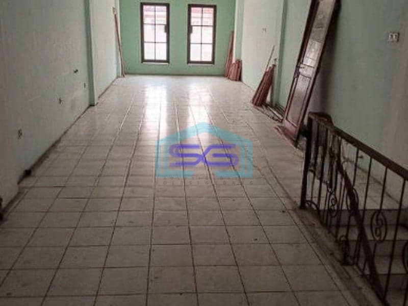 Disewakan Ruko 3,5.lantai Di Muara Karang Jakarta Utara LB 238m2