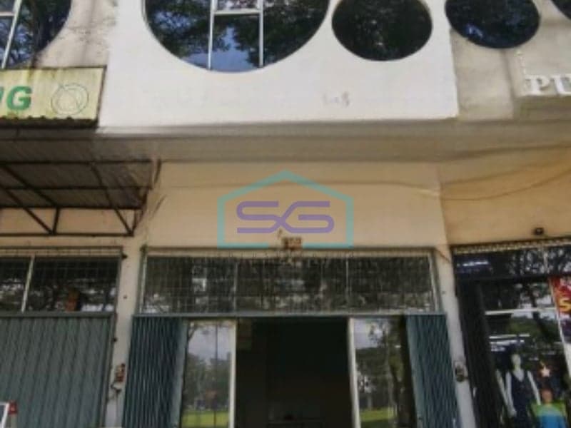Spacious Shophouse for Rent, Building Area 294 sqm, Flood-Free in Tangerang Banten