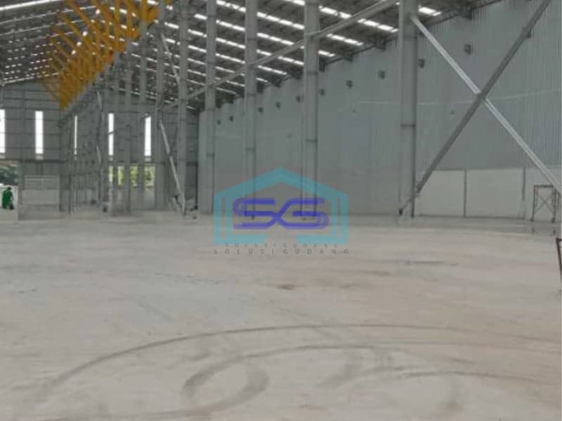 Disewakan Gudang Akses Container Luas Tanah  3360 m² Lokasi di Sepatan Tangerang