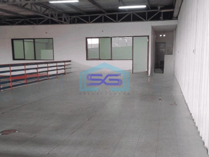 Disewakan Gudang Luas Bangunan 1000 m² Ada Kantor di Cipondoh Tangerang