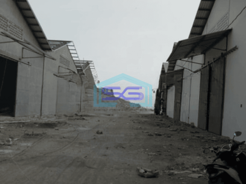 Disewakan Gudang Lokasi Strategis di Margomulyo Surabaya Luas Tanah 3000 m²