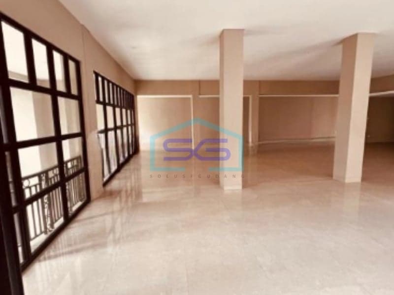 Dijual Gedung Mewah 3 Lantai Strategis di Dago Bandung Kota Jawa Barat Luas Tanah 1082m²