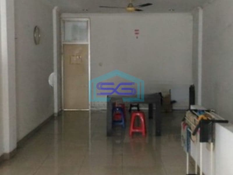 Disewakan Ruko Luas Tanah  670 m² Lokasi Bebas Banjir di Jakarta Barat