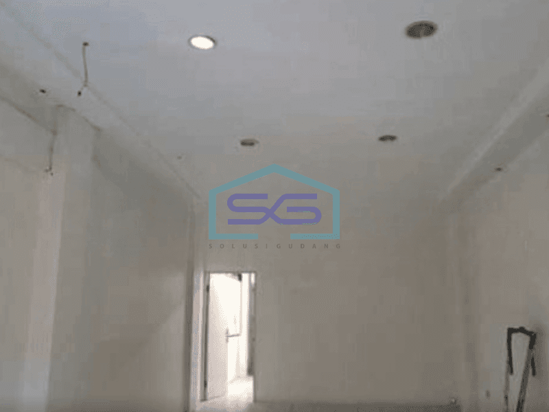Disewakan Ruko Siap Pakai di Area Bisnis Lengkong, Kota Bandung LB 250 m²