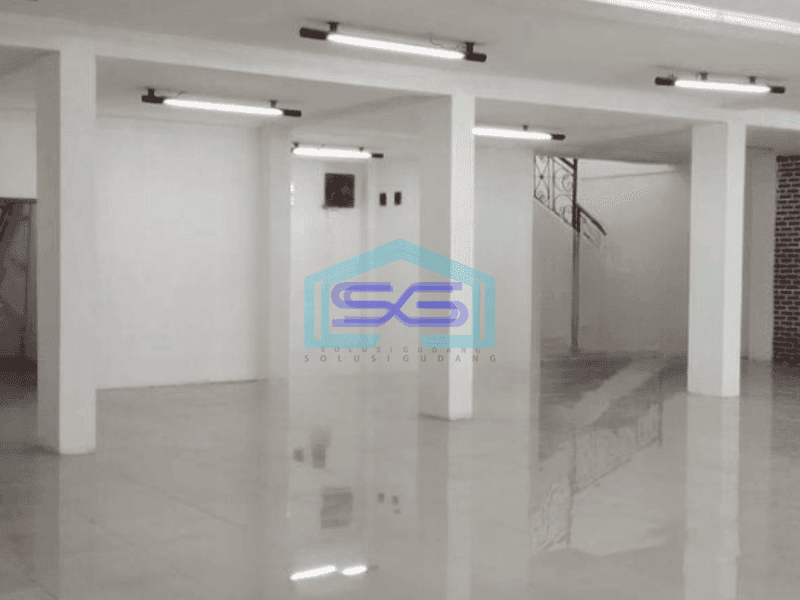 Disewakan Ruko 2 Lantai  Luas Tanah  350 m² di Buah Batu Bandung