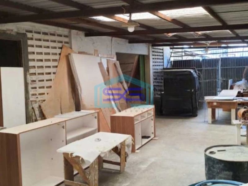 Dijual Gudang Siap Pakai Luas Bangunan  700 m² Lokasi Genuk Semarang