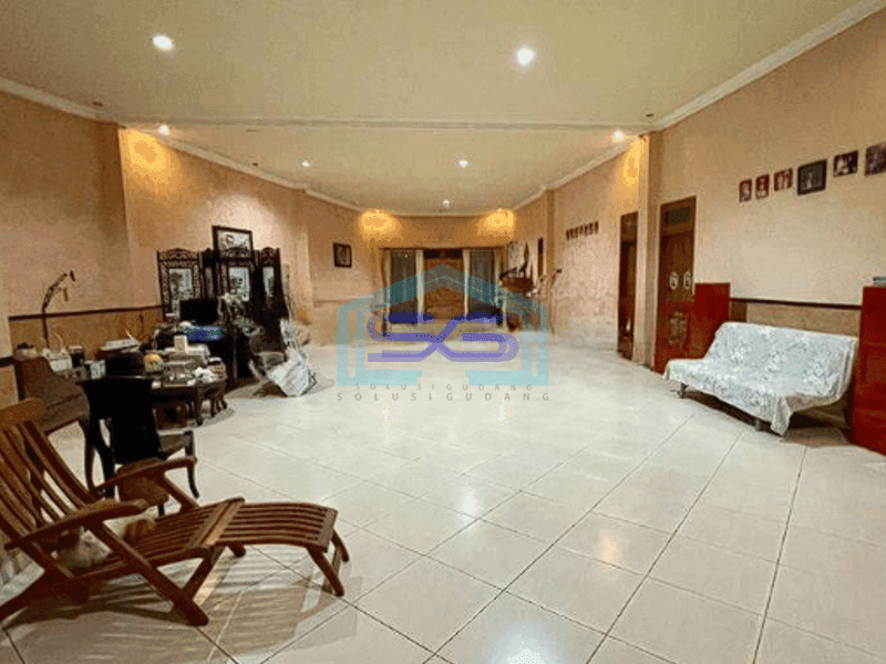 Dijual Cepat 3 Ruko Jejer di Jalan Raya Utama di Buleleng Singaraja Bali LB 1300m2