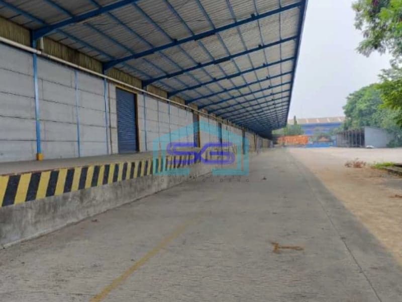 Dijual Gudang Kawasan Industri Terpadu Cikarang Bekasi LT 18000m2 loading dock