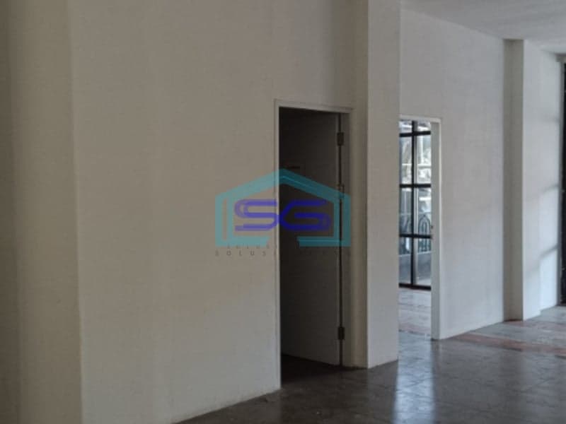 Disewakan Ruko 4 Lantai Di Area Komersial Kemang Jakarta Selatan Luas Bangunan  400 m²