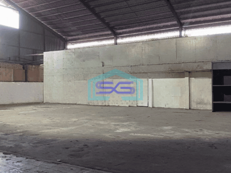 Disewakan Gudang Luas Tanah 600 m² di Cakung Jakarta Timur Lokasi Pinggir Jalan Raya Akses Container 40 Feet