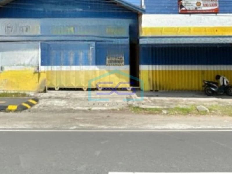 Dijual Gudang Luas Tanah 405 m² Lokasi di Madiun Kondisi Bagus