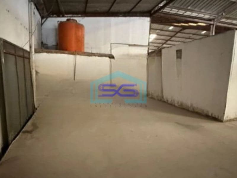 Disewakan Gudang Luas Bangunan 1600 m² Lokasi Cipondoh Tangerang