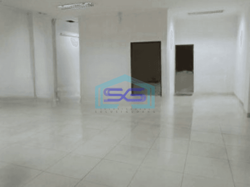 Disewakan Ruko Luas Tanah 300 m² Cocok Untuk Kantor di Surya Sumantri Bandung
