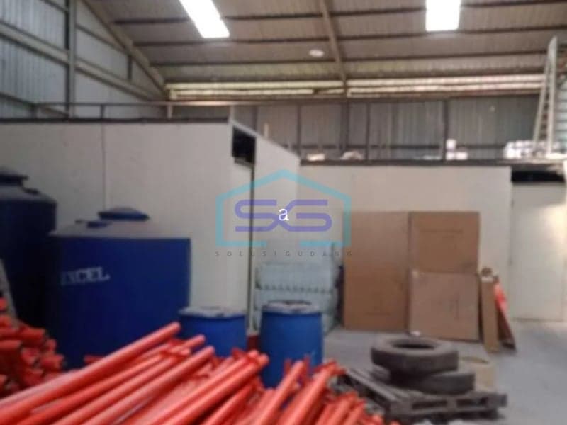 Strategic Warehouse for Rent on Jl Moh Kahfi II, South Jakarta Building Area 580 sqm