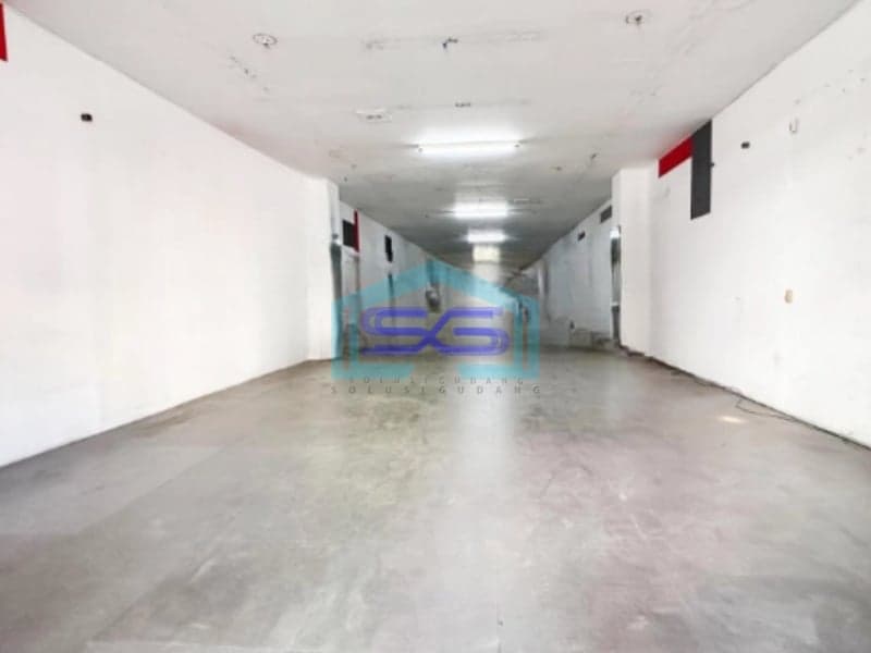 Disewakan Ruko Siap Pakai di Klojen Malang Luas Bangunan 720m2