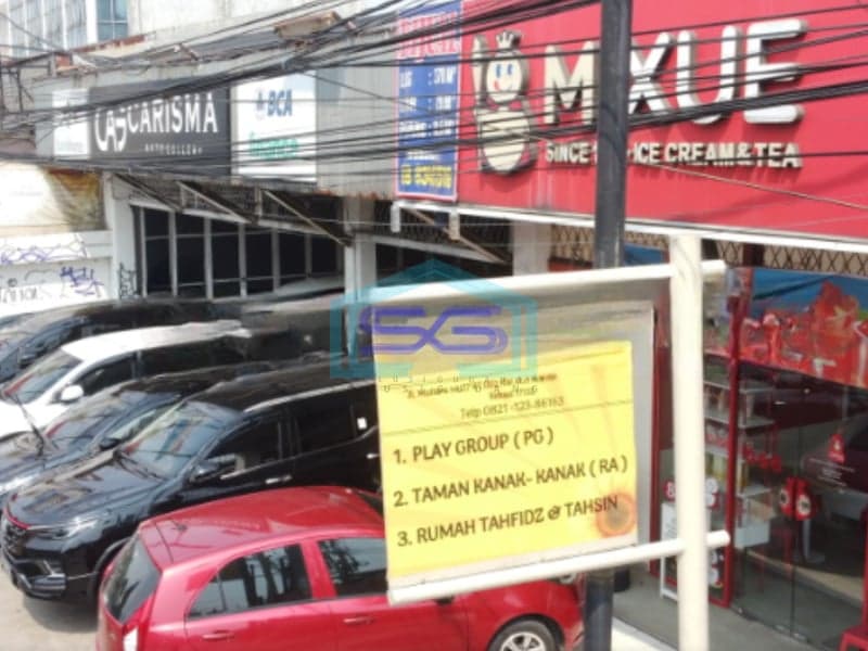 Dijual Ruko Bangunan Ex Showroom Mobil Di Bekasi Barat Luas Bangunan  740 m²
