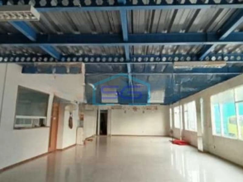 Warehouse for Rent with Office Building Area 840 m² Flood-Free Location in East Jakarta