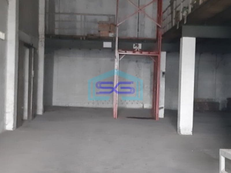 Disewakan Gudang Ada Kantor Luas Bangunan  2223 m² di Sleman Yogyakarta