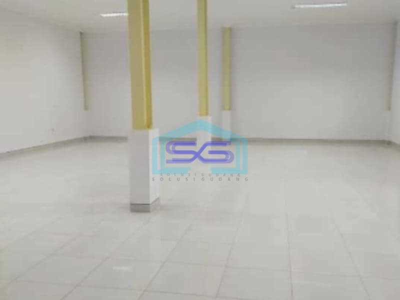 Disewakan Gudang Bagus Luas Bangunan 800m2 di Alam Sutra Serpong Tangerang Selatan