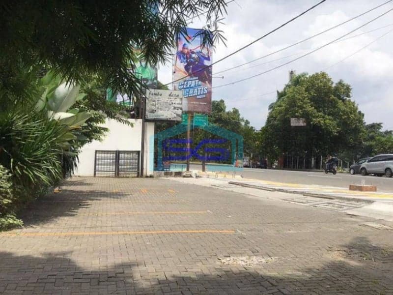 Dijual Ruang Usaha di Margonda Depok LT 900m2