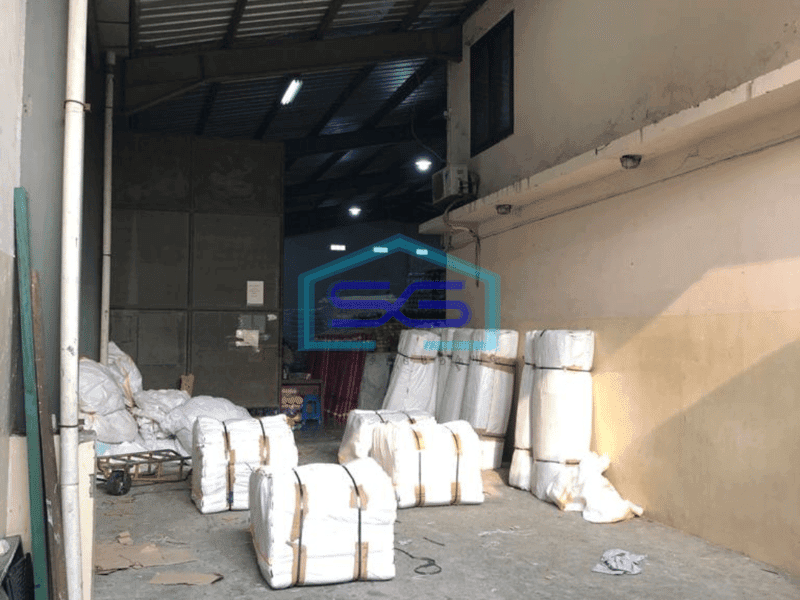 Disewakan gudang bersih dan siap pakai, lokasi puri kembangan jakarta barat