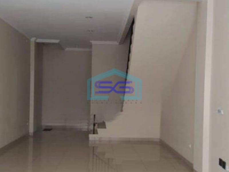 Disewakan Ruko di Greenlake City Hadap Jalan Utama Jakarta Barat