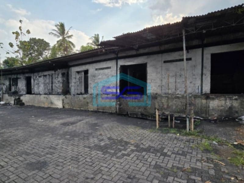 Disewakan Gudang Lokasi Strategis di Ungaran Semarang Luas Bangunan  400 m²