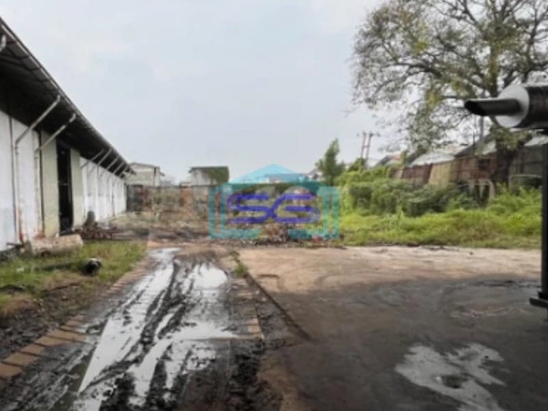 Dijual Cepat Tanah Ada Bangunan Gudang di Kapuk Kamal Jakarta Barat LT 4110m2