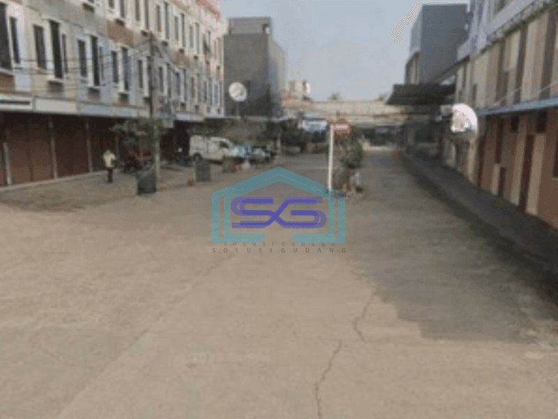 Disewakan Gudang di Benda Tangerang Luas Tanah 1100 m² Akses Container 40 Feet