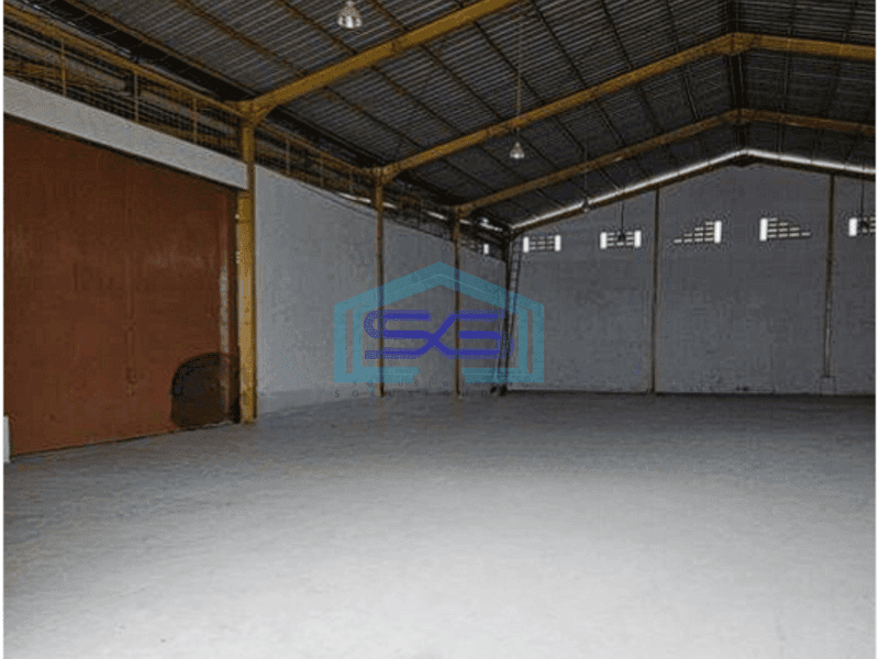 Disewakan gudang bagus 600m2 di Cipondoh