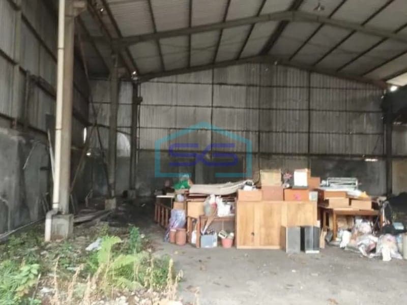 仓库出售齐蓬多镇丹格朗市万丹省艾哈迈德·达兰街 土地面积2500平方米 便宜